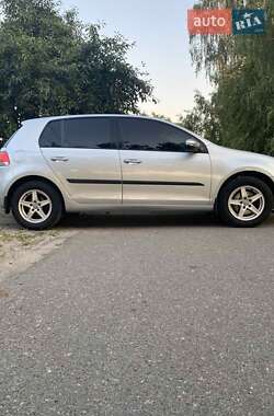 Хэтчбек Volkswagen Golf 2009 в Кропивницком