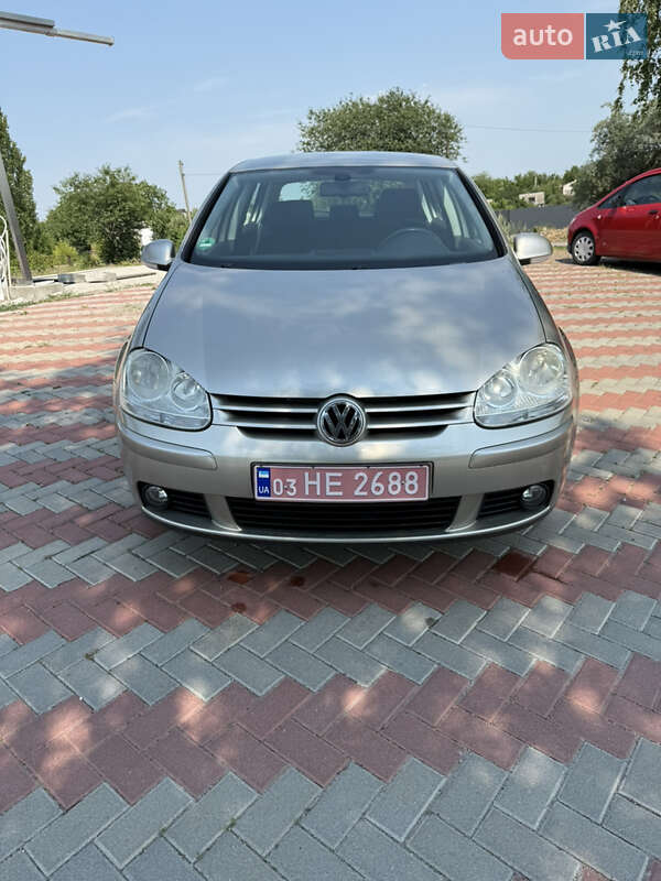Хетчбек Volkswagen Golf 2005 в Білій Церкві