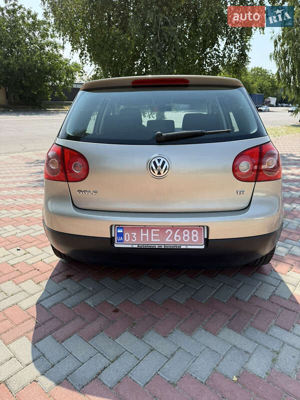 Хетчбек Volkswagen Golf 2005 в Білій Церкві