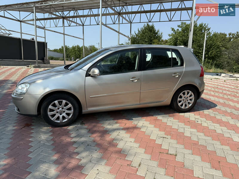 Хетчбек Volkswagen Golf 2005 в Білій Церкві