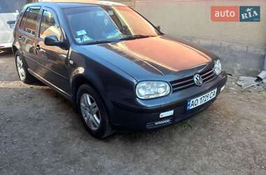 Хэтчбек Volkswagen Golf 2000 в Ужгороде