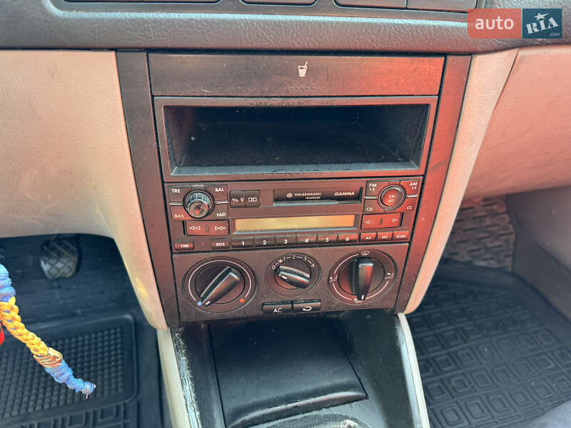 Универсал Volkswagen Golf 2002 в Львове