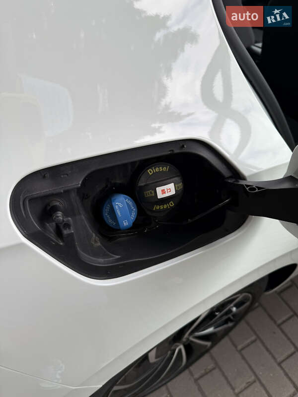 Хетчбек Volkswagen Golf 2022 в Павлограді