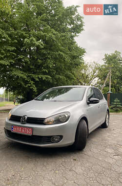 Хэтчбек Volkswagen Golf 2012 в Любешове