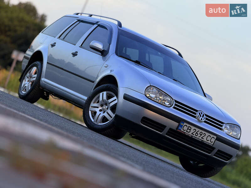 Універсал Volkswagen Golf 2001 в Мені