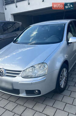 Хэтчбек Volkswagen Golf 2008 в Луцке