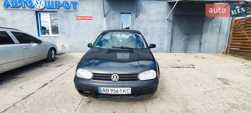 Хетчбек Volkswagen Golf 2000 в Коростені