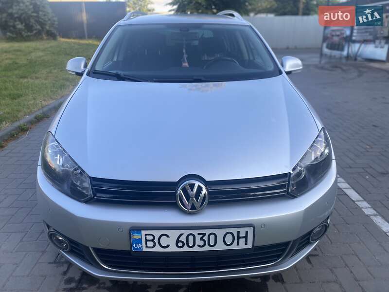 Універсал Volkswagen Golf 2011 в Львові