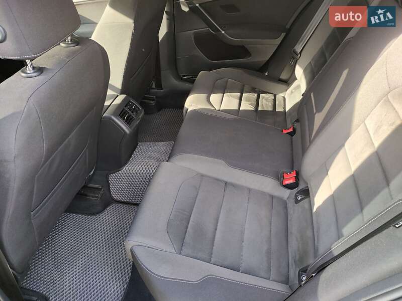 Универсал Volkswagen Golf 2017 в Бородянке