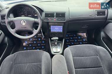 Хетчбек Volkswagen Golf 1998 в 