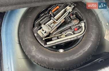 Хетчбек Volkswagen Golf 1998 в 