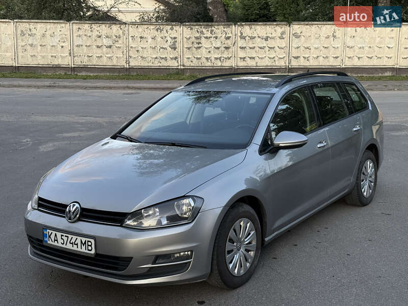 Универсал Volkswagen Golf 2016 в 