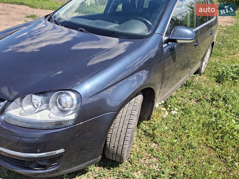 Универсал Volkswagen Golf 2009 в Харькове