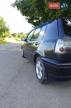 Хэтчбек Volkswagen Golf 1997 в Изяславе