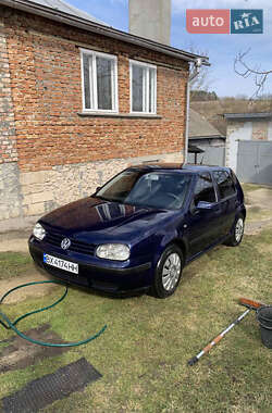 Хетчбек Volkswagen Golf 2001 в Збаражі