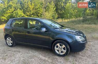 Хетчбек Volkswagen Golf 2004 в Полтаві