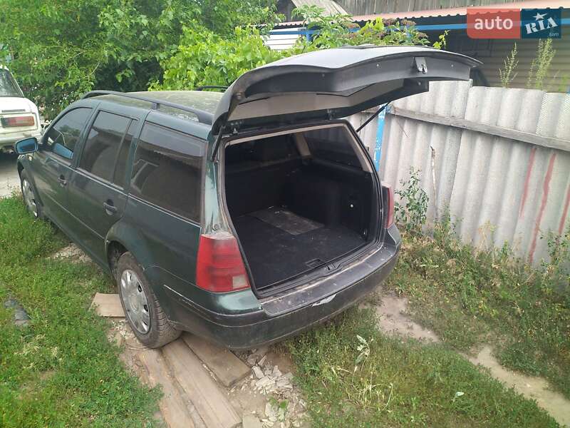Універсал Volkswagen Golf 1999 в Бару
