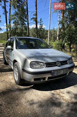 Хетчбек Volkswagen Golf 1998 в Вишгороді