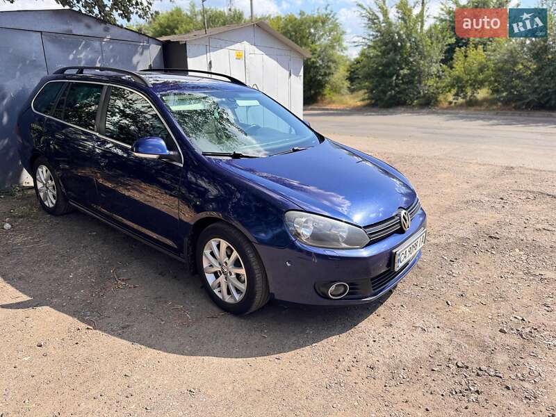 Універсал Volkswagen Golf 2010 в Умані