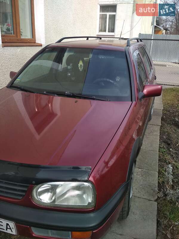 Универсал Volkswagen Golf 1996 в Стрые