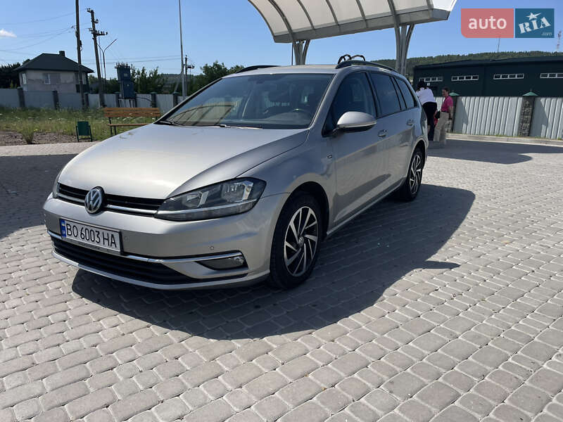 Универсал Volkswagen Golf 2018 в Тернополе