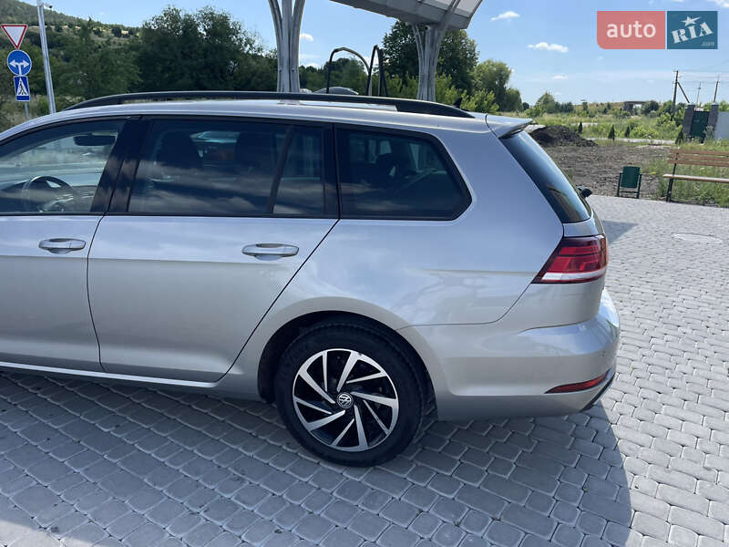 Универсал Volkswagen Golf 2018 в Тернополе