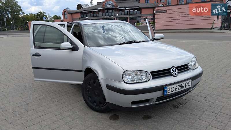 Volkswagen Golf 2000