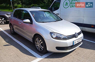 Хэтчбек Volkswagen Golf 2011 в Киеве