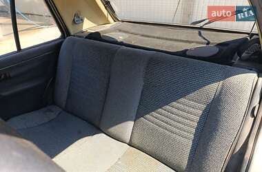 Хэтчбек Volkswagen Golf 1986 в 