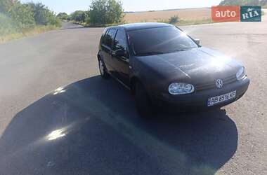 Хэтчбек Volkswagen Golf 2000 в Тульчине
