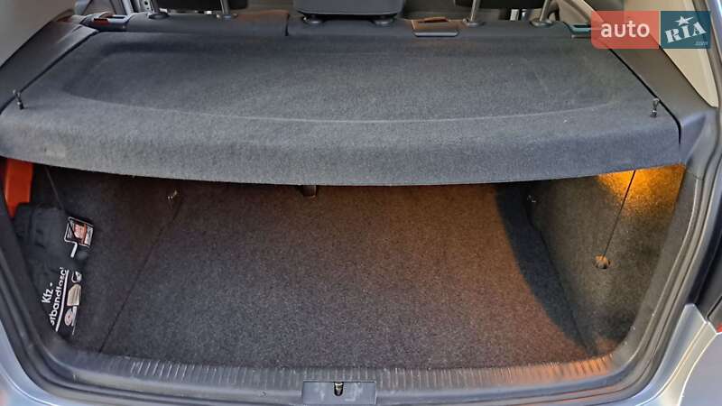 Хэтчбек Volkswagen Golf 2008 в Мукачево