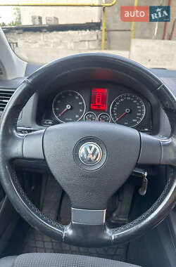 Універсал Volkswagen Golf 2008 в 