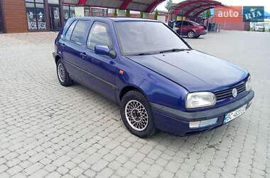 Хетчбек Volkswagen Golf 1992 в Надвірній
