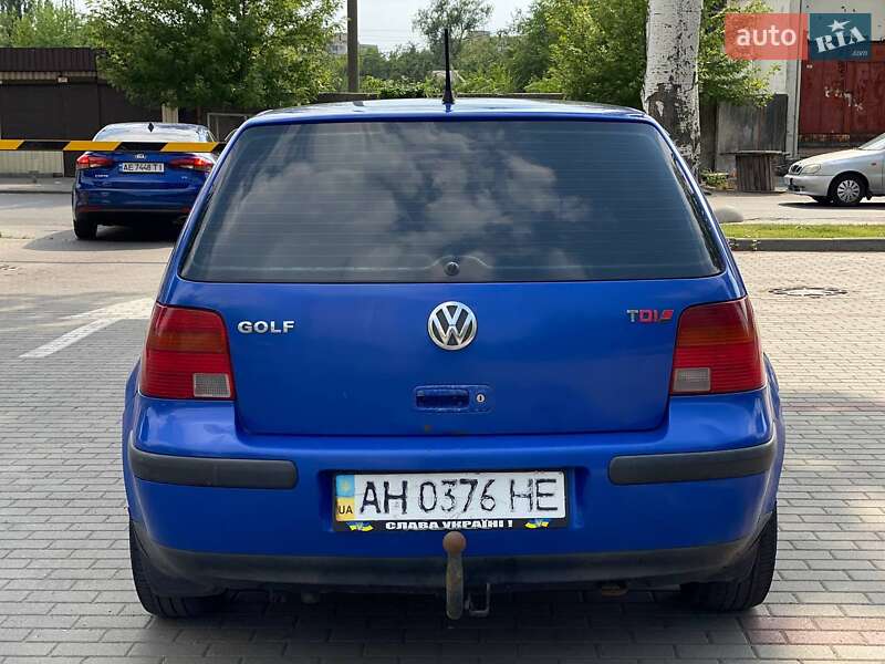 Хетчбек Volkswagen Golf 1999 в Дніпрі