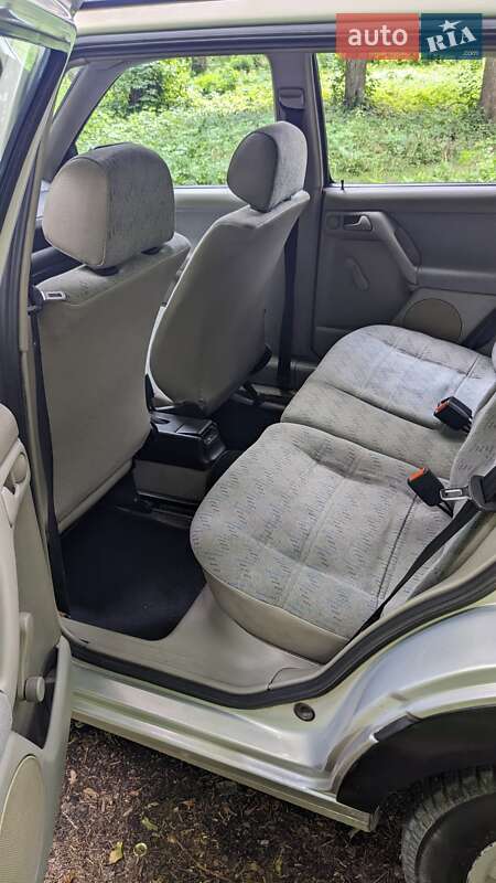 Хэтчбек Volkswagen Golf 1997 в Рогатине