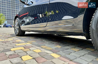 Хэтчбек Volkswagen Golf 2009 в 