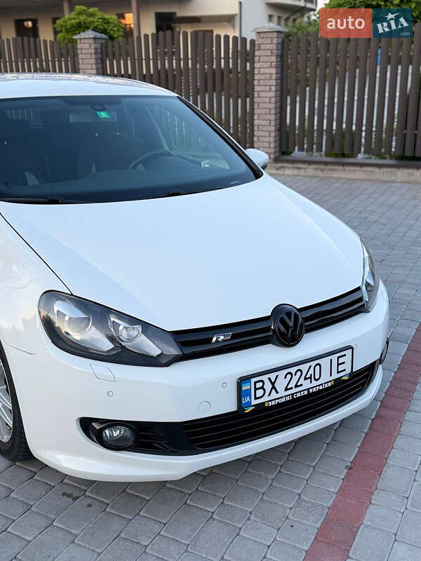Хэтчбек Volkswagen Golf 2010 в Староконстантинове