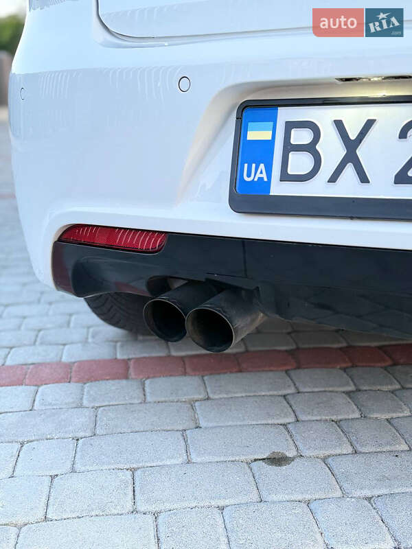 Хэтчбек Volkswagen Golf 2010 в Староконстантинове