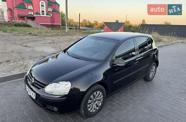 Хетчбек Volkswagen Golf 2009 в 