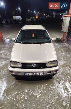 Хэтчбек Volkswagen Golf 1996 в Виннице