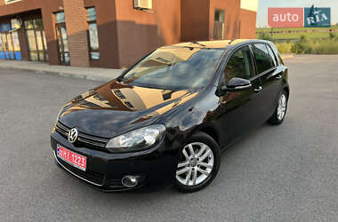 Хэтчбек Volkswagen Golf 2009 в Киеве