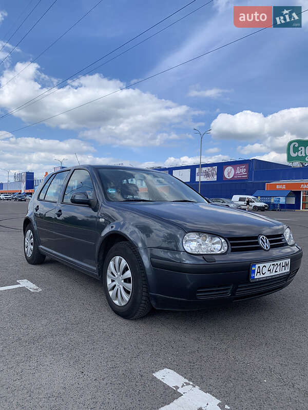 Volkswagen Golf 2001