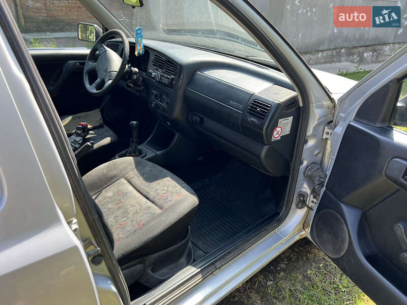 Універсал Volkswagen Golf 1995 в Хмельницькому