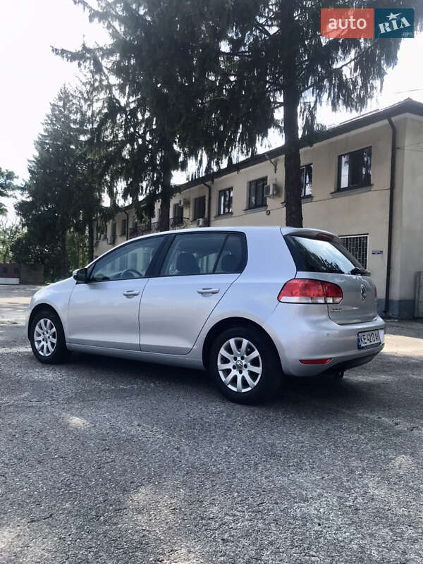 Хетчбек Volkswagen Golf 2009 в Валках