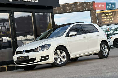 Хетчбек Volkswagen Golf 2017 в Харкові