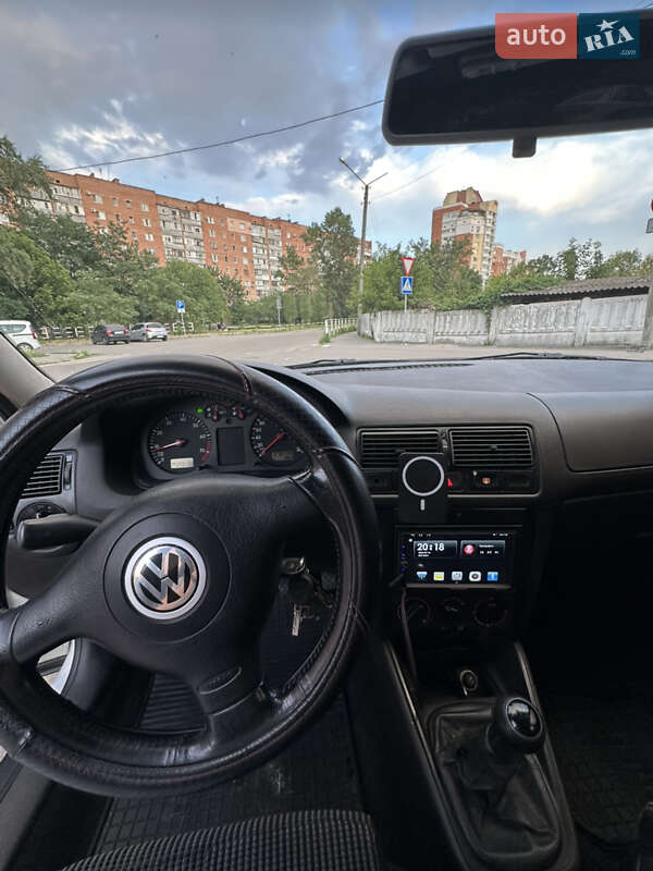 Хэтчбек Volkswagen Golf 1998 в Полтаве