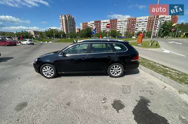 Універсал Volkswagen Golf 2011 в 