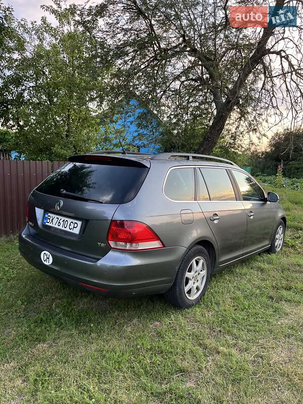 Универсал Volkswagen Golf 2008 в Нетешине