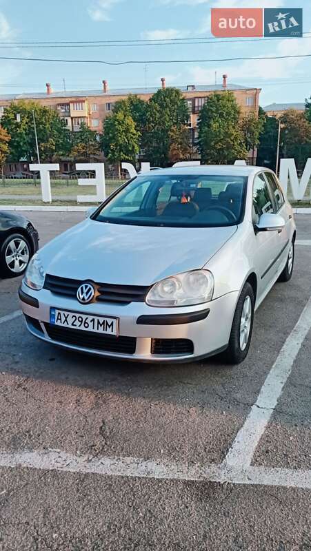 Хетчбек Volkswagen Golf 2005 в Харкові