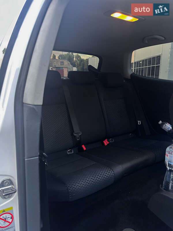 Хэтчбек Volkswagen Golf 2009 в Одессе